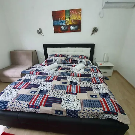 Gallery Apartment *